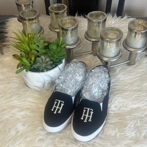 Tommy Hilfiger Black & White Initials Lucey Sneaker Size 8.5